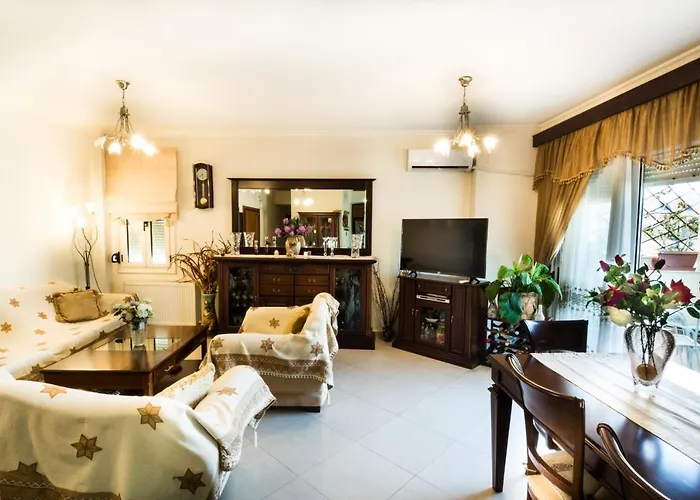 Electra's House 干尼亞